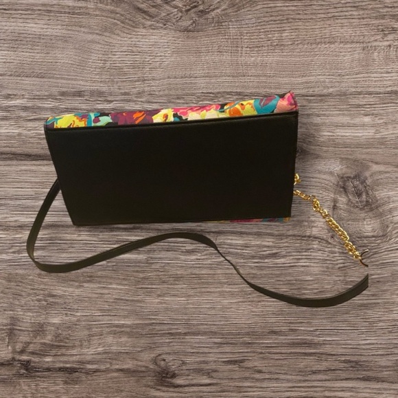 Betsy Johnson Floral Crossbody Bag - Picture 3 of 10